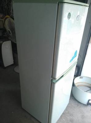 容聲冰箱196升 8成新僅售600元，老款機(jī)型制冷強(qiáng)勁，性價(jià)比之選